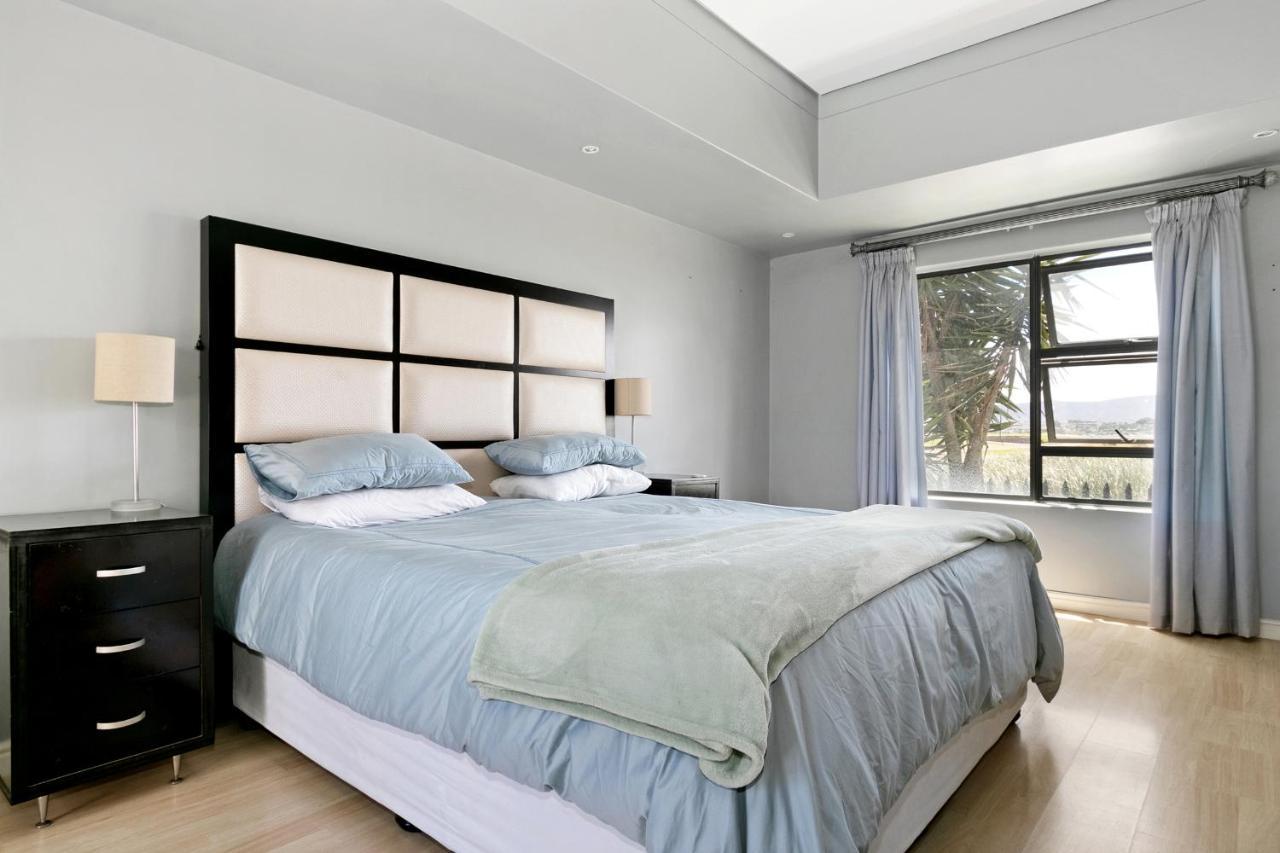 On 8th Worthing Villa Cape Town